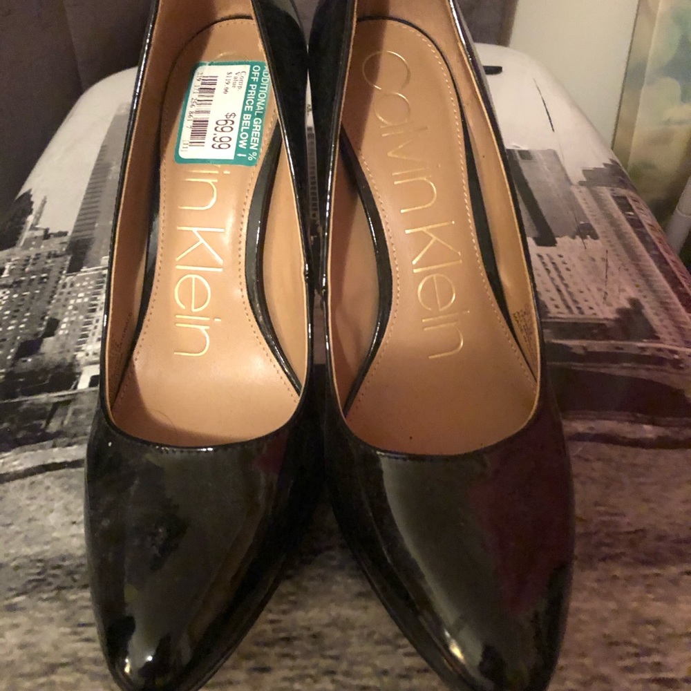 Calvin Klein platform pumps